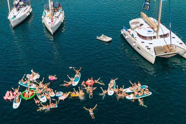 MedSailors guests on paddleboards in Greece